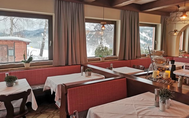 Restaurant Pariente direkt an der Piste in Schladming Rohrmoos