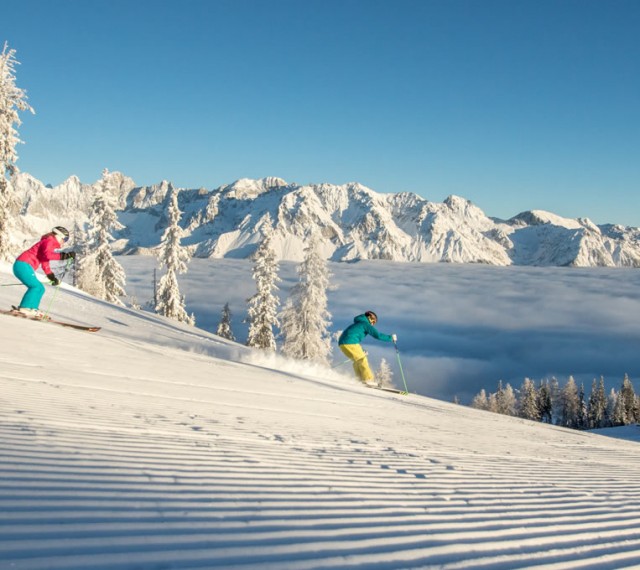 Skifahren auf top präparierten Pisten im Skigebiet Hochwurzen © Schladming-Dachstein Georg Knaus
