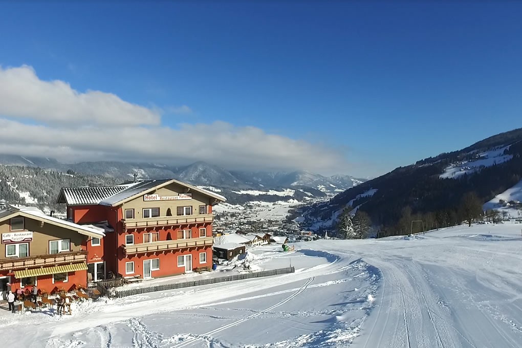 Restaurant Hotel Pariente in Rohrmoos Schladming dirkt an der Piste